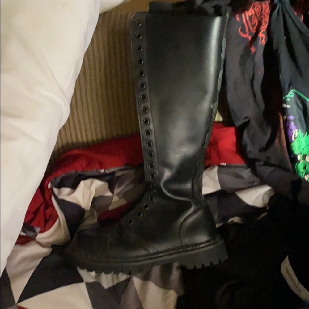 Modified demonia boots